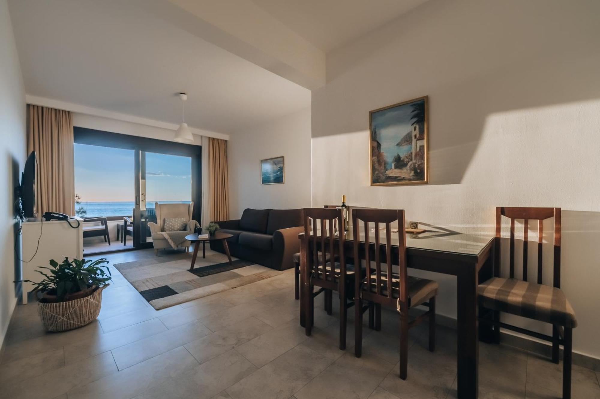 Apartments Kuce Lekovica Beach & Snack Bar- Bistro الغرفة الصورة