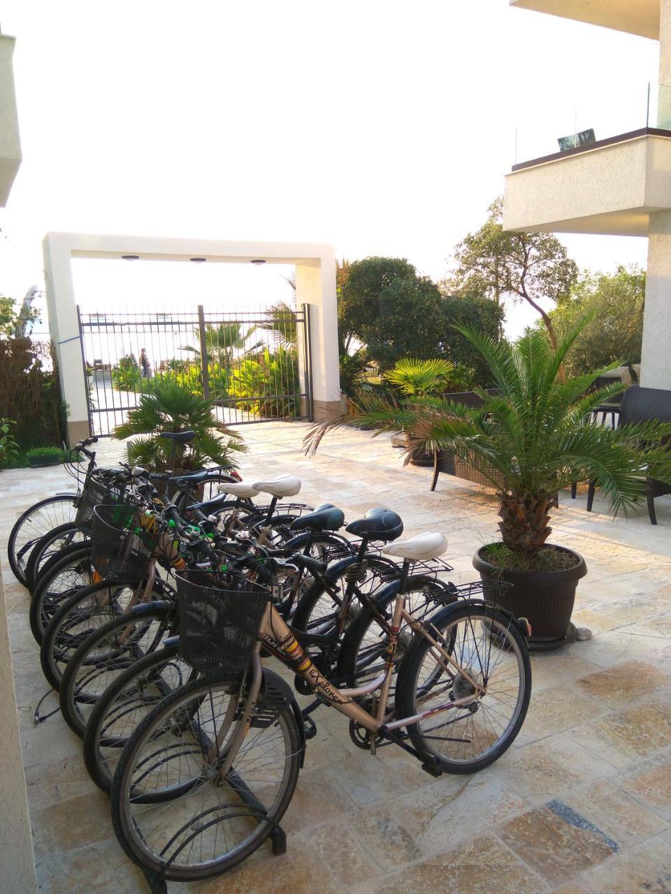 Apartments Kuce Lekovica Beach & Snack Bar- Bistro المظهر الخارجي الصورة