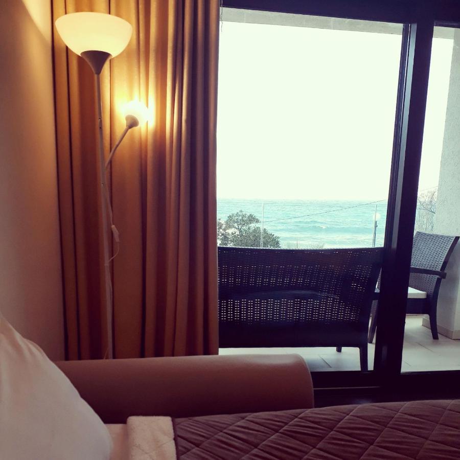 Apartments Kuce Lekovica Beach & Snack Bar- Bistro المظهر الخارجي الصورة